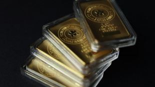 Prezzo dell'oro in forte calo sui mercati, -4%