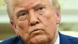 Trump asegura mantener negociaciones "directas" con Ir&aacute;n sobre su programa nuclear