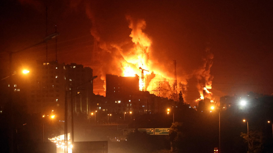 'Idf colpisce base con i missili pi&ugrave; letali dell'Iran'