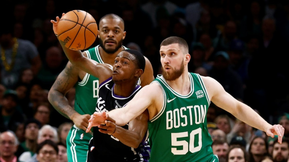 NBA: les Celtics r&eacute;sistent, les Spurs s'offrent les Pelicans