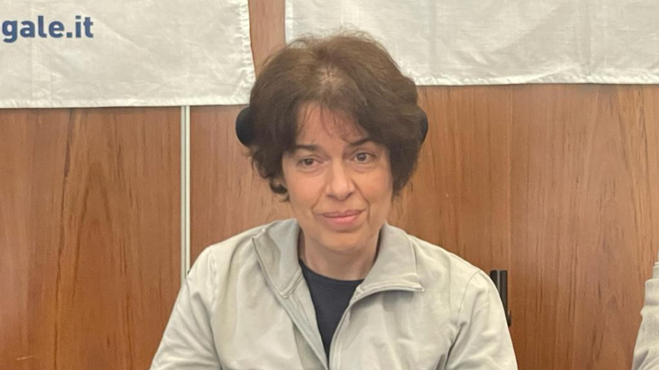 Suicidio assistito a casa a Perugia per Laura Santi