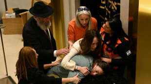 L'Australie commence &agrave; enterrer les victimes du massacre de la plage de Sydney