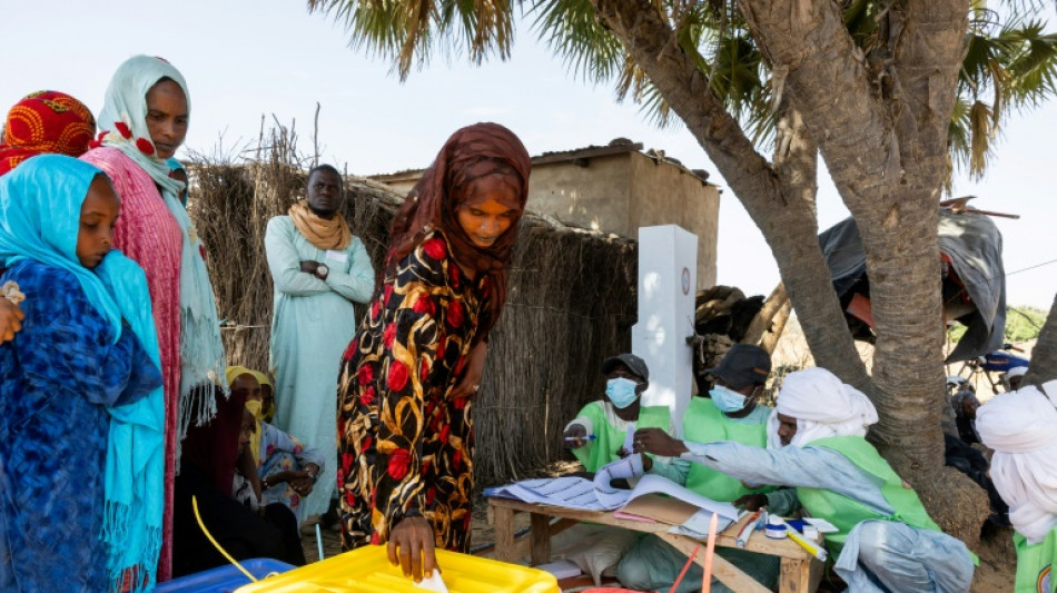 Tchad: triples &eacute;lections apr&egrave;s trois ans de r&eacute;gime sp&eacute;cial