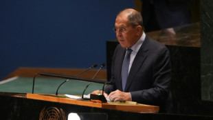 Chanceler da R&uacute;ssia adverte Europa contra 'sa&iacute;da suicida' em discurso amea&ccedil;ador