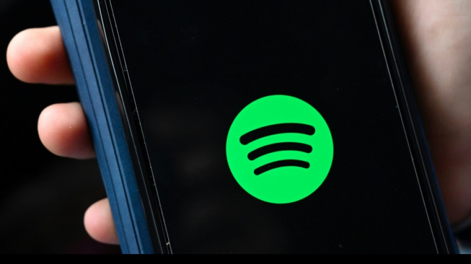 Spotify toma medidas para aumentar transpar&ecirc;ncia e conter abusos da IA