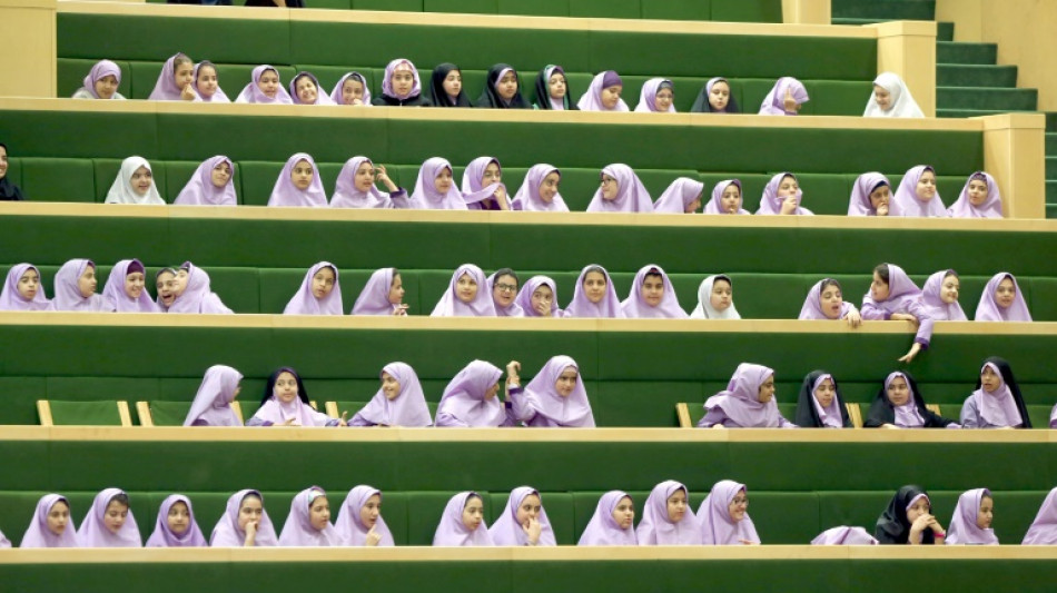 Primeros arrestos en Ir&aacute;n por el envenenamiento de alumnas