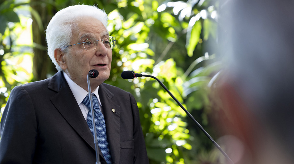 Mattarella, confronto chiede disponibilit&agrave; a essere minoranza