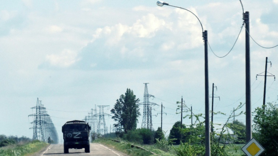 Ukraine: le r&eacute;giment Azov confirme d&eacute;poser les armes &agrave; Marioupol, "enfer" dans le Donbass