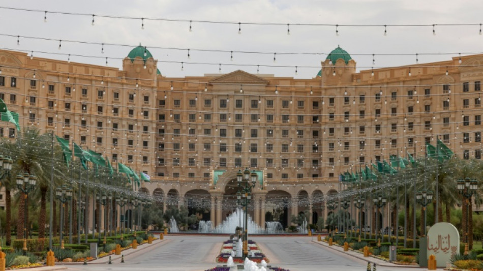 EEUU y Rusia se re&uacute;nen en Arabia Saudita  para dialogar sobre tregua en Ucrania