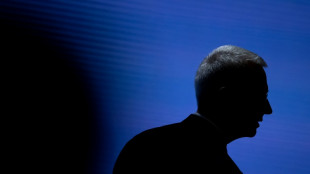 UBS a tent&eacute; de rassurer ses actionnaires sur le rachat de Credit Suisse