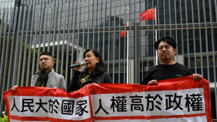 Ativistas protestam em Hong Kong contra nova lei de seguran&ccedil;a nacional