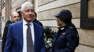 Calcio: Abodi su 4 italiani in campo 'serve norma, se ne parli con UE'