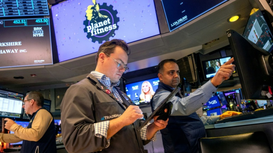 Wall Street ouvre en hausse, commence l'ann&eacute;e avec optimisme