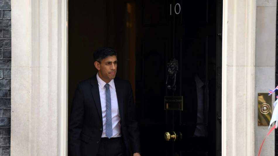 Premiers r&eacute;sultats difficiles en Angleterre pour les conservateurs de Sunak
