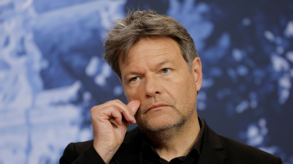 Habeck sichert "gro&szlig;e soziale Unterst&uuml;tzung" bei Heizungseinbau zu  