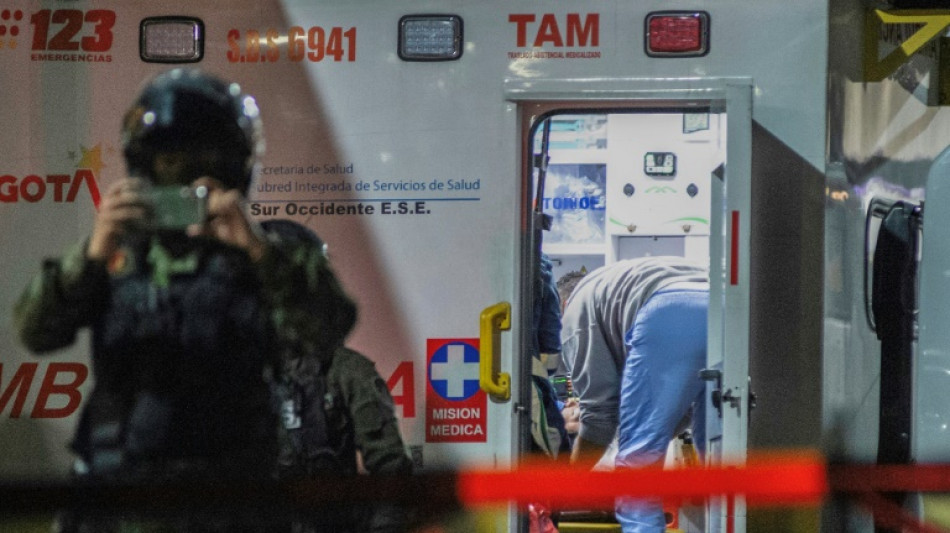 El aspirante a la presidencia de Colombia supera con &eacute;xito una primera cirug&iacute;a tras ser baleado