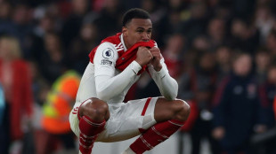 Arsenal on the ropes as Man City aim for knockout blow in Premier League title race