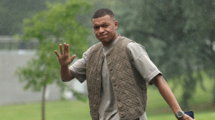 La France lance sa pr&eacute;paration &agrave; l'Euro-2024 sous la pluie