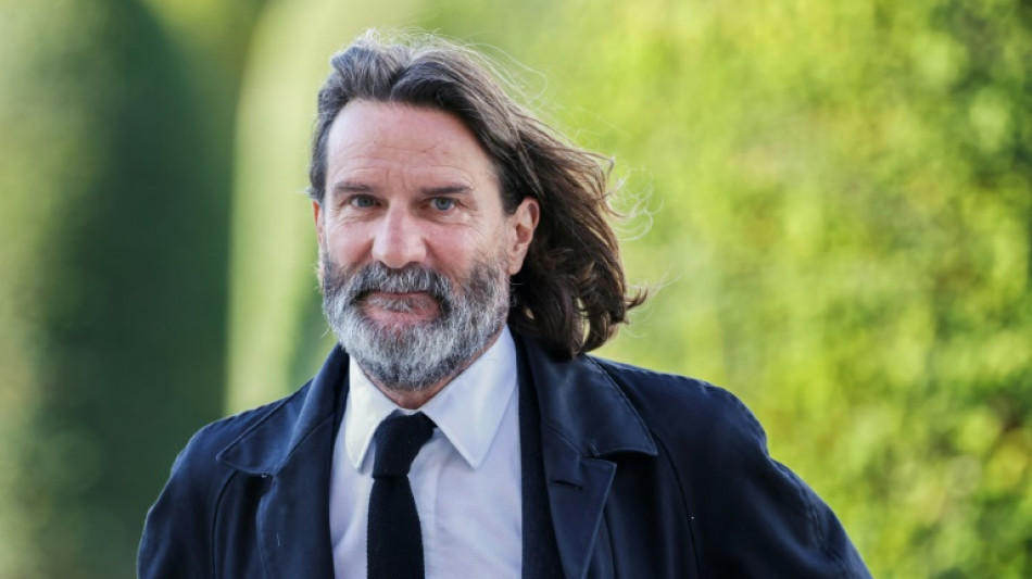 L'&eacute;crivain fran&ccedil;ais Beigbeder accus&eacute; de viol: enqu&ecirc;te class&eacute;e sans suite