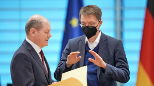 Scholz: Demokratie-Feinde werden mit "allen Mitteln des Rechtsstaats bek&auml;mpft"