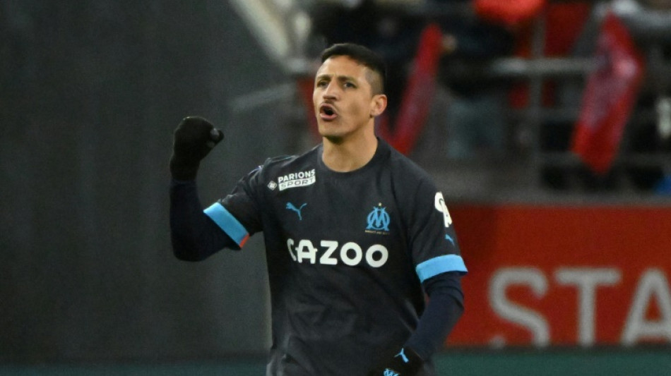 Sanchez key to Marseille's pursuit of PSG in Ligue 1