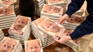 Las memorias del pr&iacute;ncipe Enrique venden 1,4 millones de ejemplares en ingl&eacute;s en el primer d&iacute;a