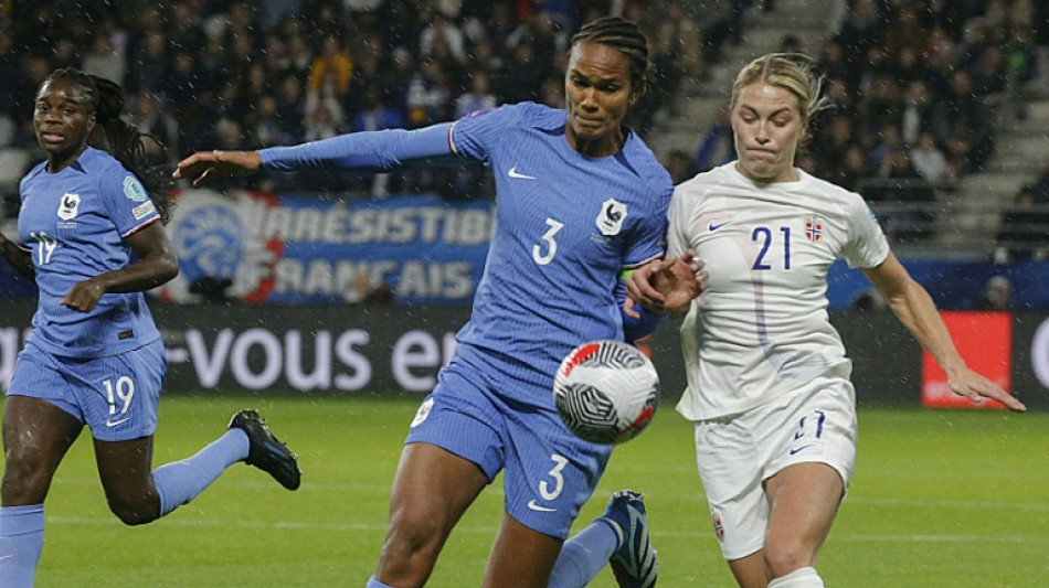 Foot: retour esp&eacute;r&eacute; de la capitaine Wendie Renard avec les Bleues