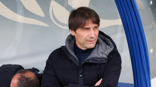 Napoli: Conte,'dobbiamo restare calmi e umili fino in fondo'