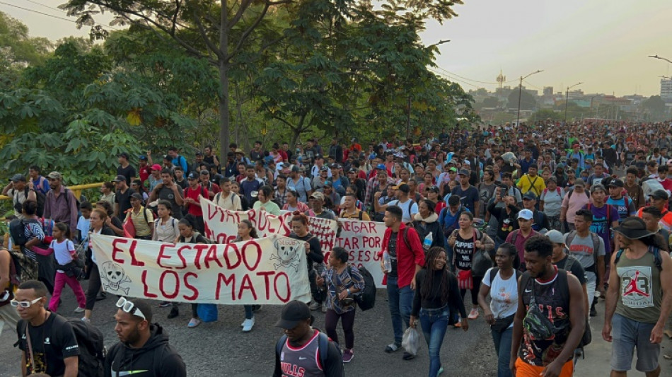 US troops ordered to Mexico border for migrant surge
