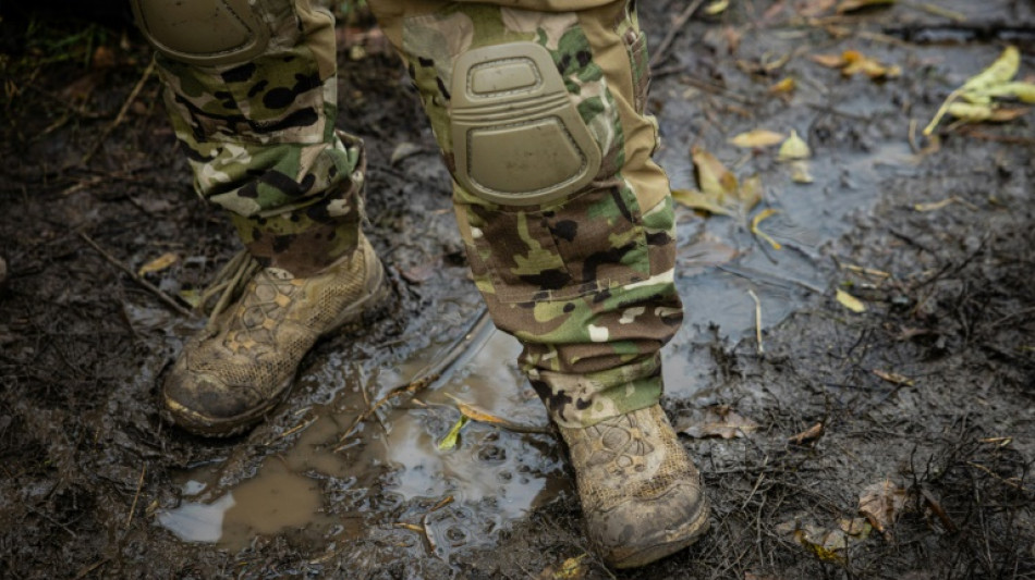 Dans une tranch&eacute;e ukrainienne, trucs et astuces contre le froid