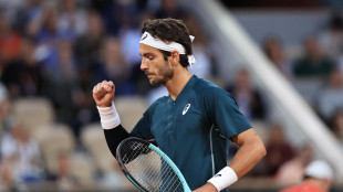 Roland Garros: Musetti batte Rune e vola ai quarti