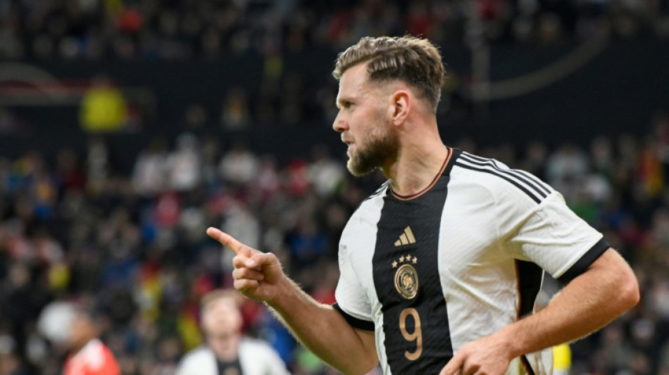 Fuellkrug at the double as Germany sink Peru