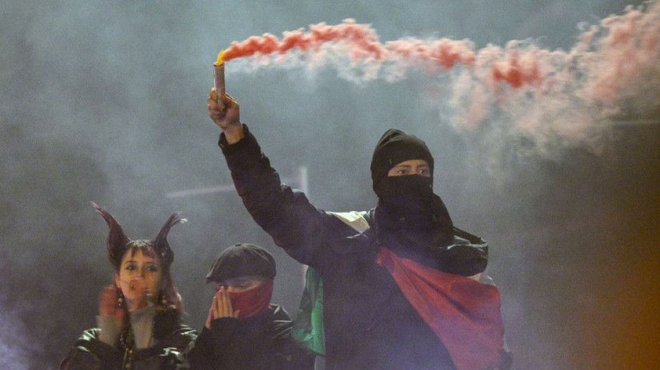 Zusammenst&ouml;&szlig;e mit der Polizei nach "GenZ"-Protesten in mehreren St&auml;dten