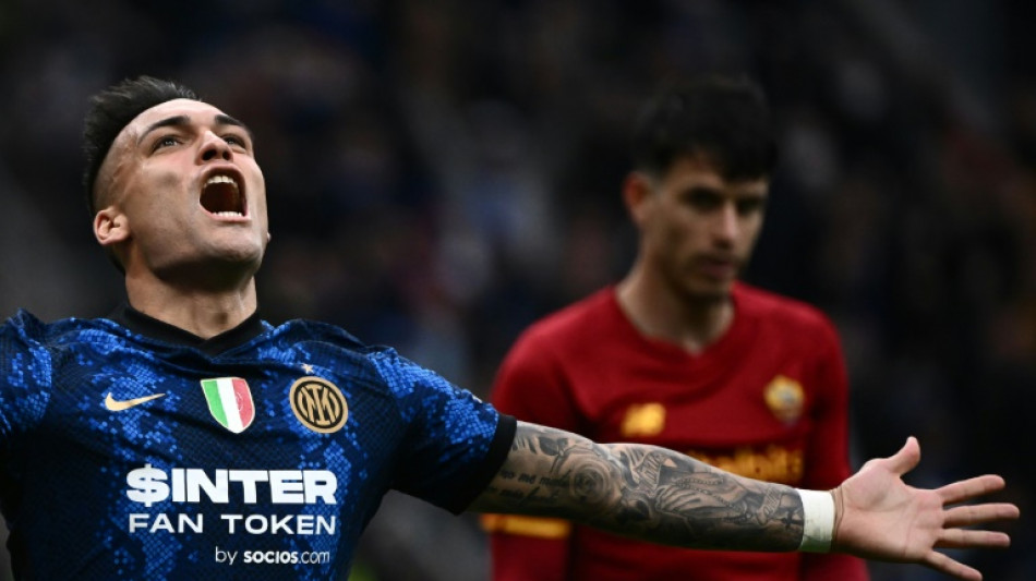 Italie: l'Inter, impitoyable avec Mourinho, prend la t&ecirc;te