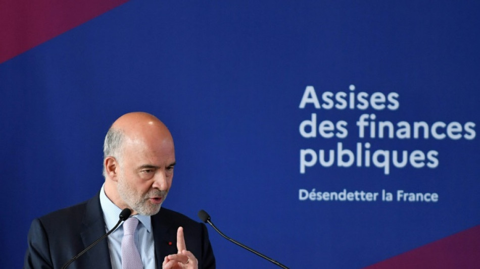 D&eacute;ficit public: Moscovici en faveur de "contributions exceptionnelles" des grandes entreprises