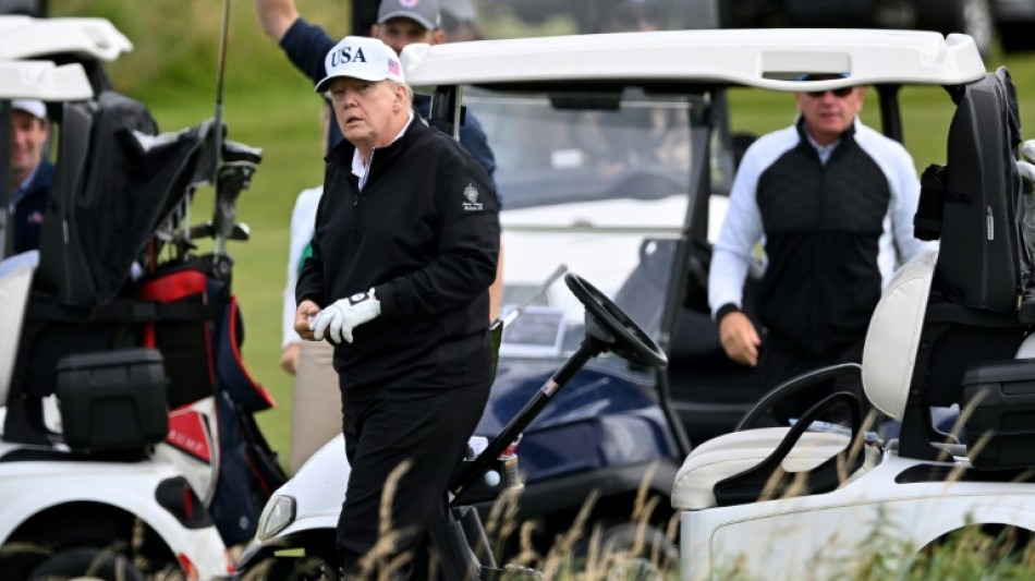 Trump y Von der Leyen acuerdan aranceles de 15% para productos europeos y compras masivas de energía