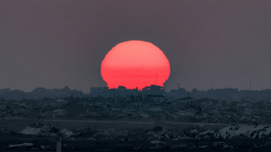 Espa&ntilde;a evacua de Gaza a 44 menores heridos y a sus familiares