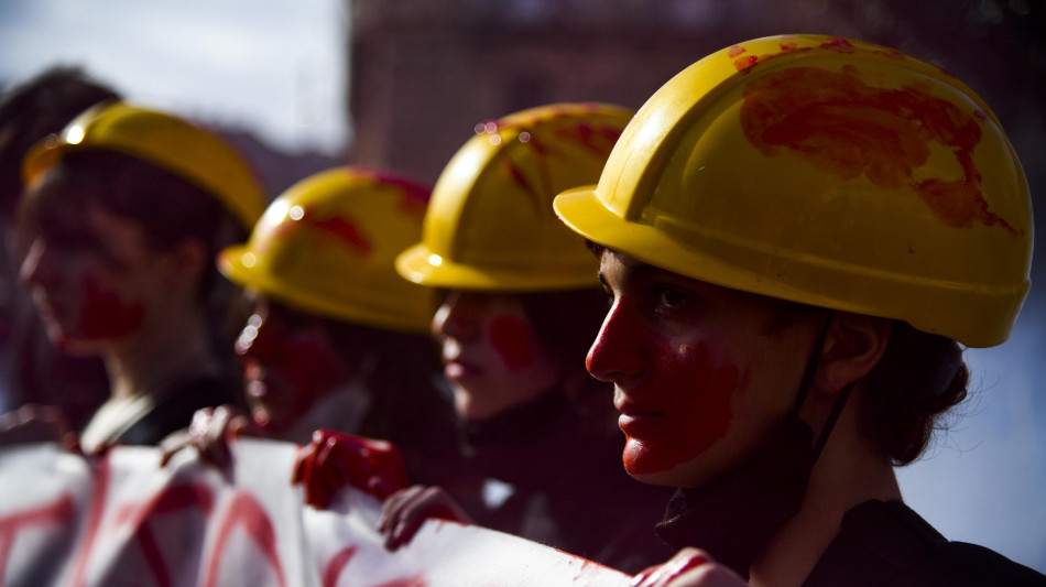 Istat, crescono working poor, &egrave; povero il 14% degli operai