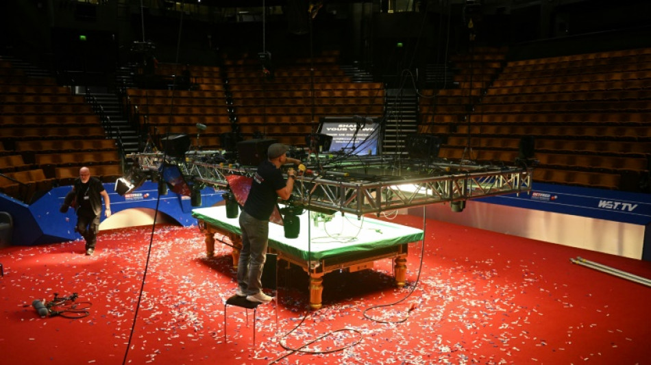 'Swaggering' snooker sensation Si grew up among tables of dad's club