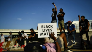 Wegen Todes von Schwarzem angeklagte Einsatzkr&auml;fte pl&auml;dieren auf nicht-Schuldig