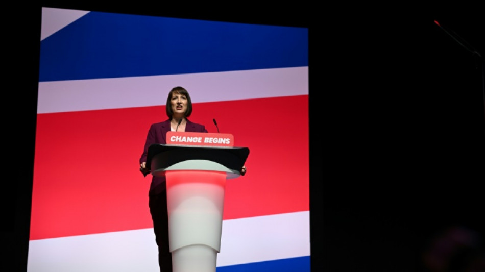 Budget britannique: Londres promet la discipline, pas l'aust&eacute;rit&eacute;