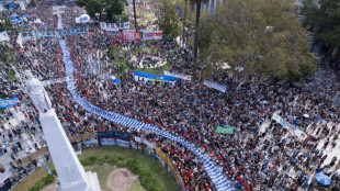 Masiva movilizaci&oacute;n en Argentina por la memoria de la dictadura, objetada por Milei