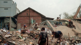 La lluvia complica el rescate en &aacute;reas golpeadas por el terremoto en Birmania