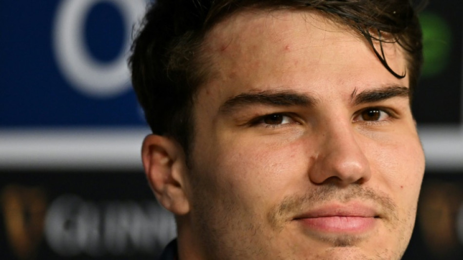 France captain Dupont still wary of benched Farrell