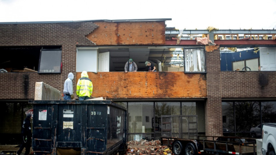 Aumenta a 17 el n&uacute;mero de muertos por tormentas en EEUU