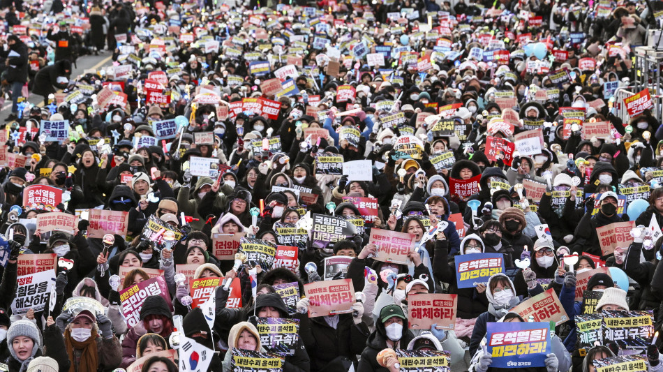 Procura Seul, Yoon autorizz&ograve; l'esercito a sparare in Parlamento