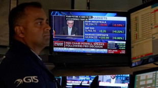 Wall Street replonge au lendemain d'une br&egrave;ve euphorie