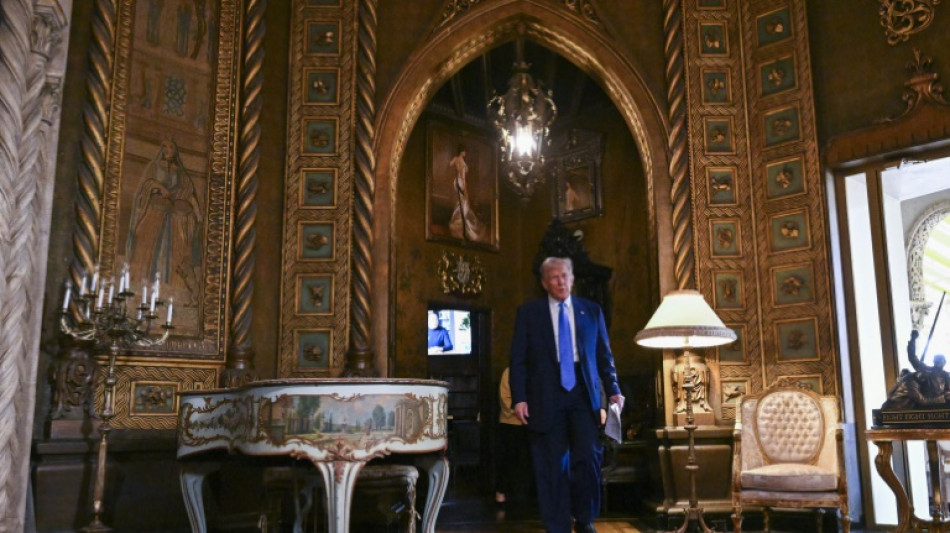 Trump dice prever aranceles para los autom&oacute;viles de alrededor del 25%