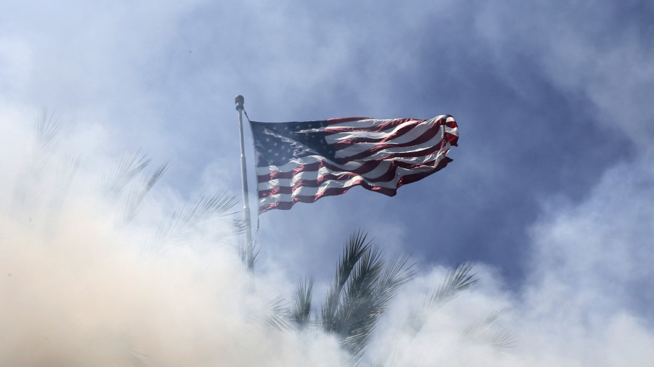 Trump, autorit&agrave; Los Angeles inette, interverr&agrave; Washington