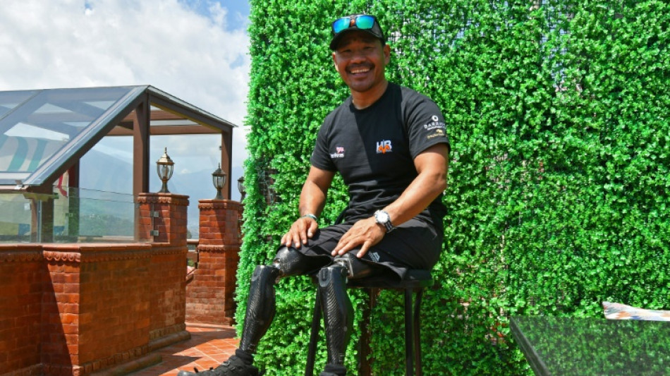 'No legs, no limits': Amputee veteran eyes Everest summit